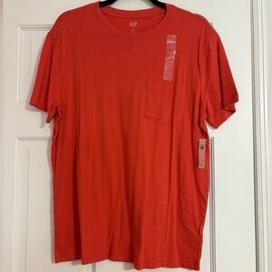 NWT GAP Men's Red “Everyday” T-Shirt
